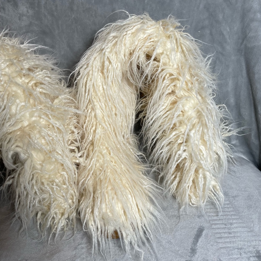 Jeffrey Campbell Fluffy Faux Fur Bootie Size 10 - Picture 5 of 7